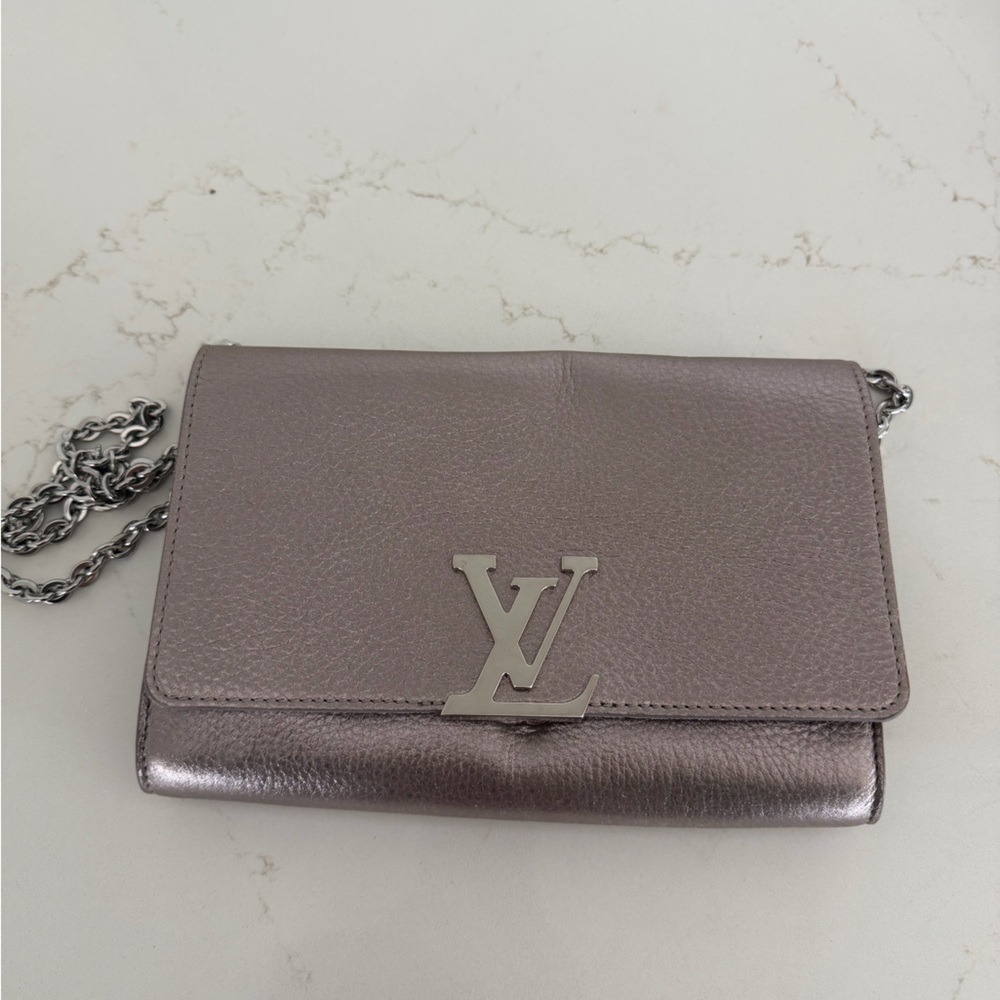 Louis Vuitton chain bag - Picture 1 of 5
